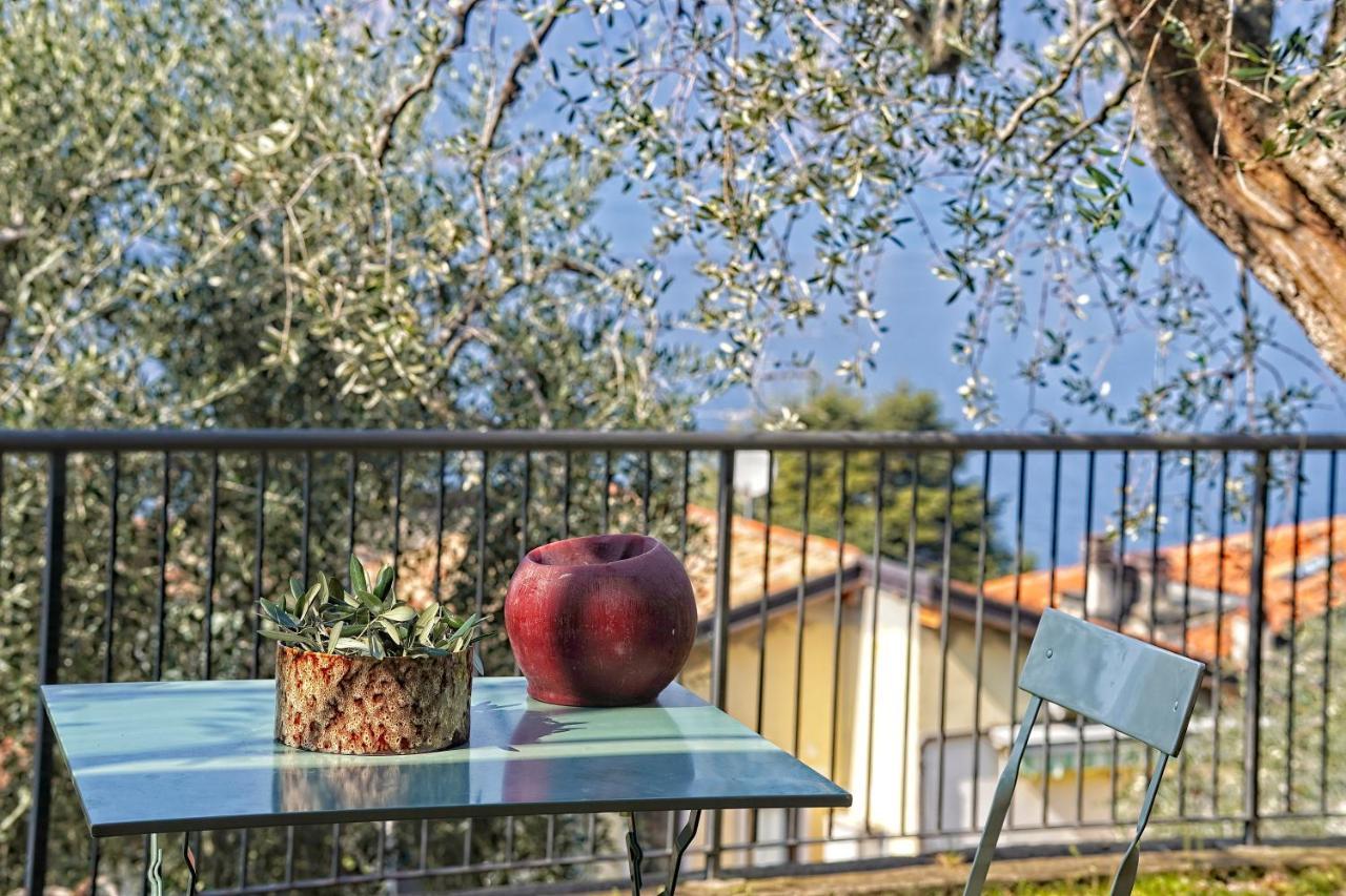 Ca De L'Angelon -- Vittoria House Villa Бренцоне сул Гарда Екстериор снимка
