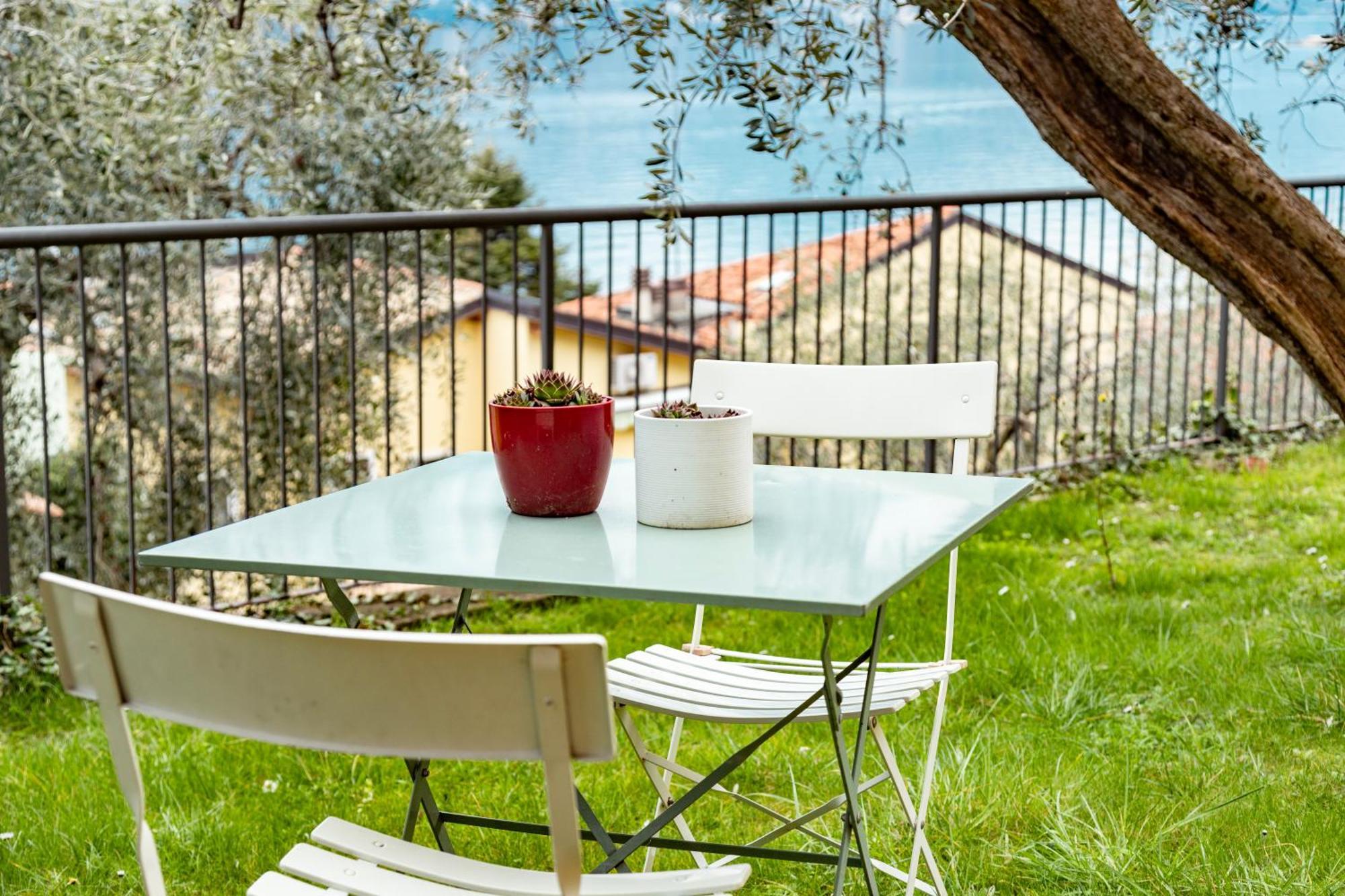 Ca De L'Angelon -- Vittoria House Villa Бренцоне сул Гарда Екстериор снимка