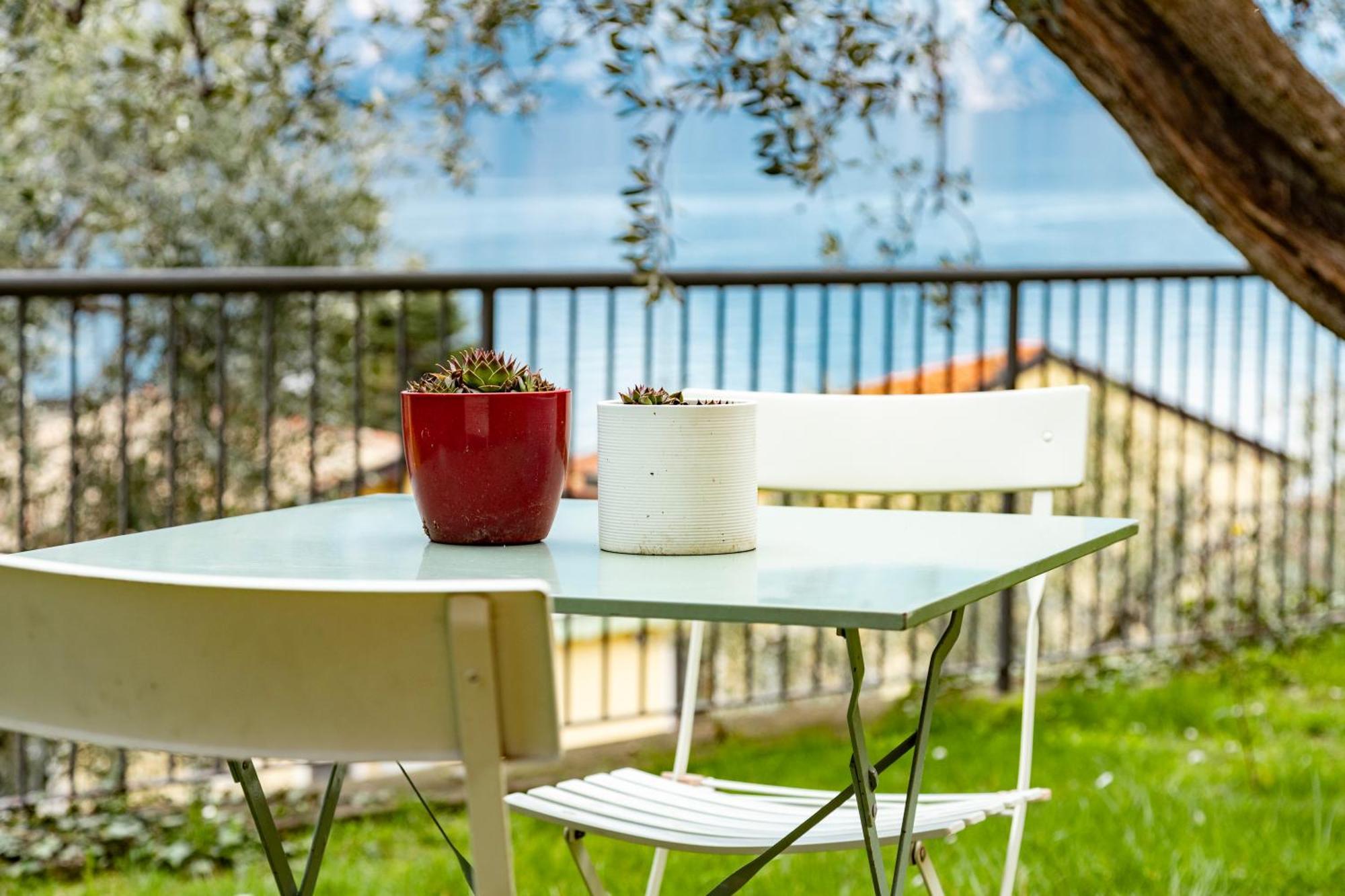 Ca De L'Angelon -- Vittoria House Villa Бренцоне сул Гарда Екстериор снимка
